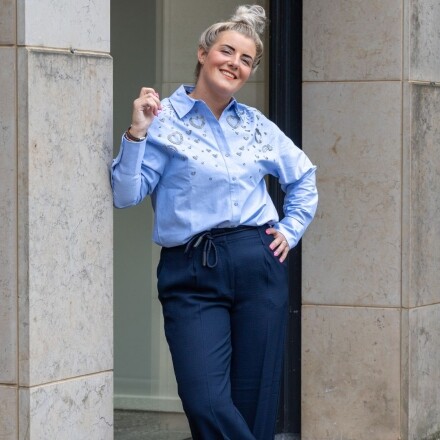 5x donkerblauwe kleding combineren