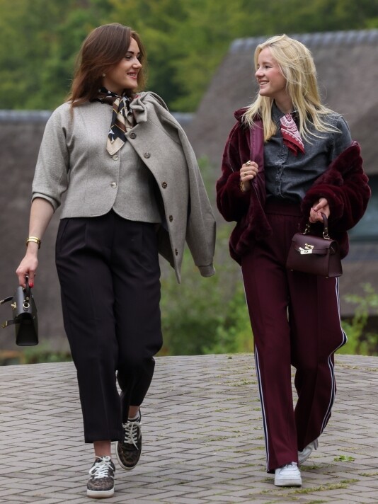 %lookbooks.TITEL%