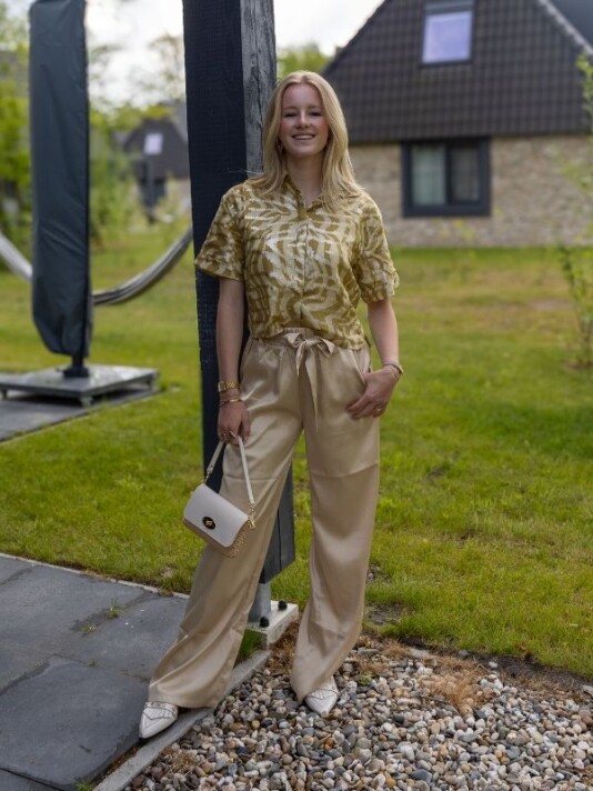%lookbooks.TITEL%