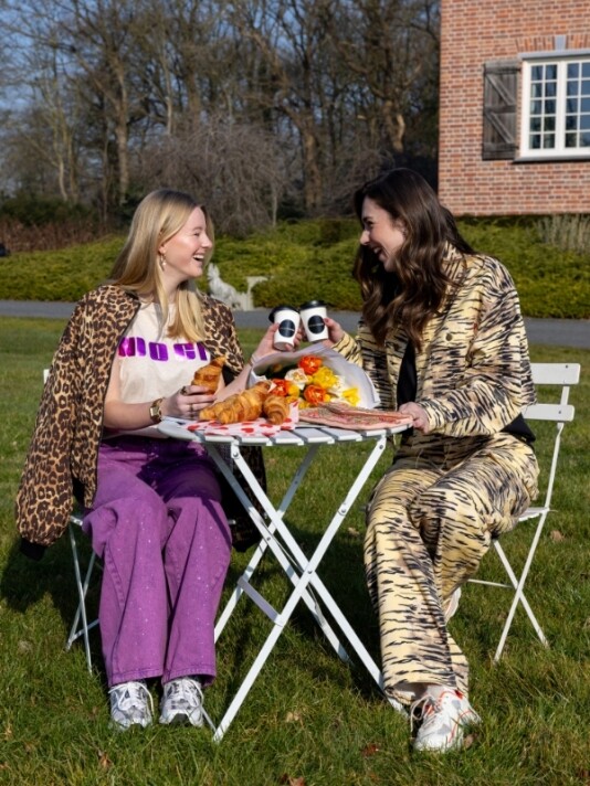 %lookbooks.TITEL%