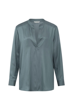 Yaya Satin v-neck top w. smock Stormy Wheather Blue