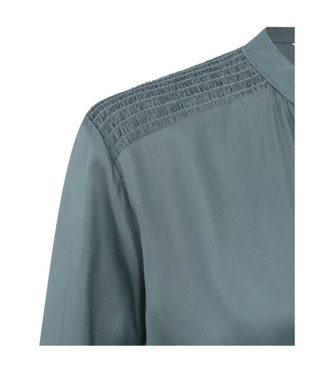 Yaya Satin v-neck top w. smock Stormy Wheather Blue