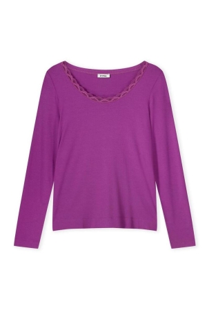 Kyra Vneck lace top short sleeve 540 orchid