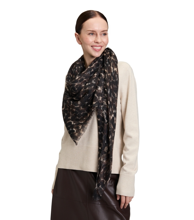 Betty Barclay Schals