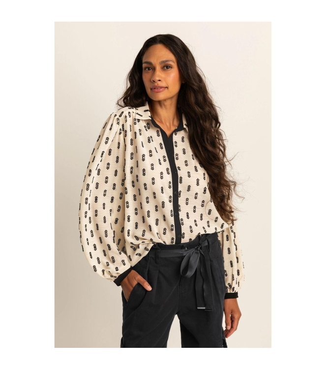 Expresso Blouse woven jacquard chiffon EX200 Off white