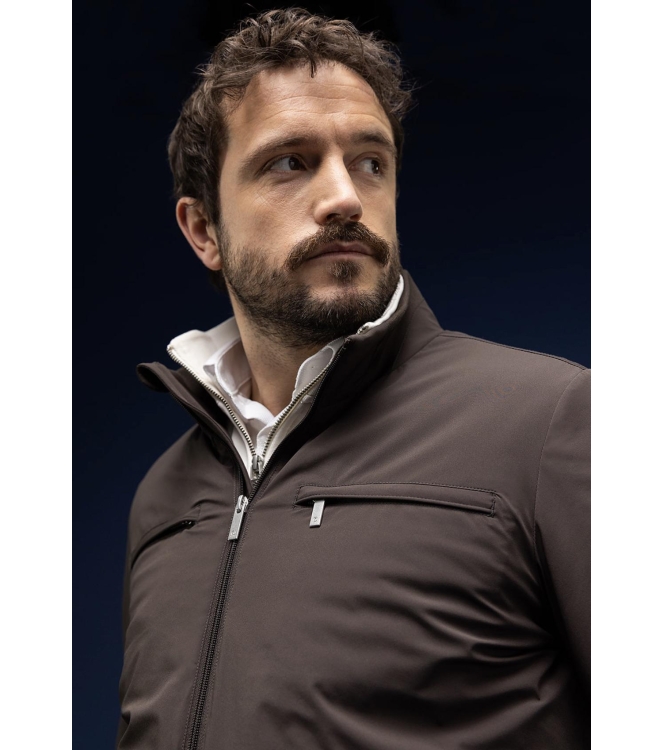 Agiato Stefano Brown