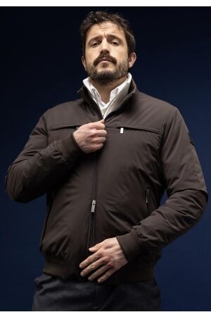 Agiato Stefano Brown