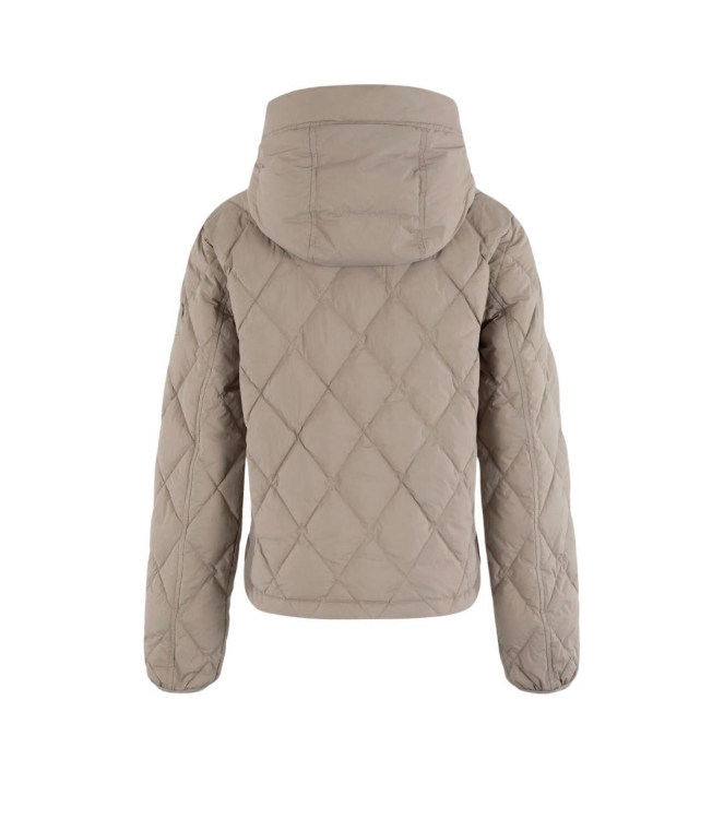 Moscow 11-08-Yasmin 412-1 Wet sand solid